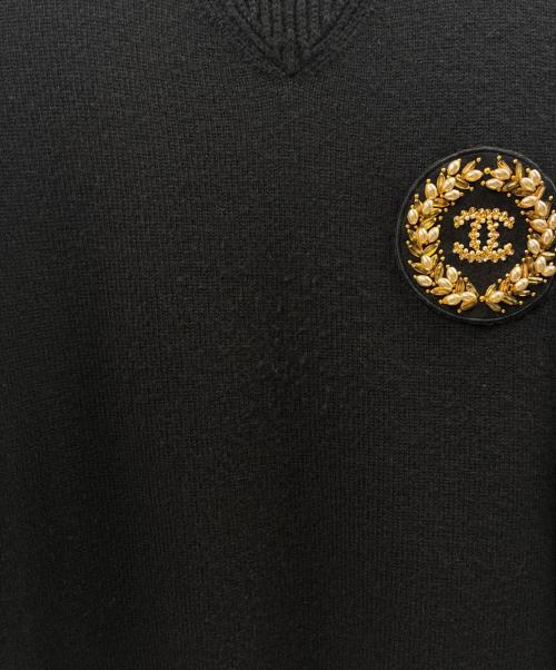 CHANEL（シャネル）CHANEL (シャネル) ココマークエンブレムニット　P64669K60693　2020年製 ブラック サイズ:42の古着・服飾アイテム