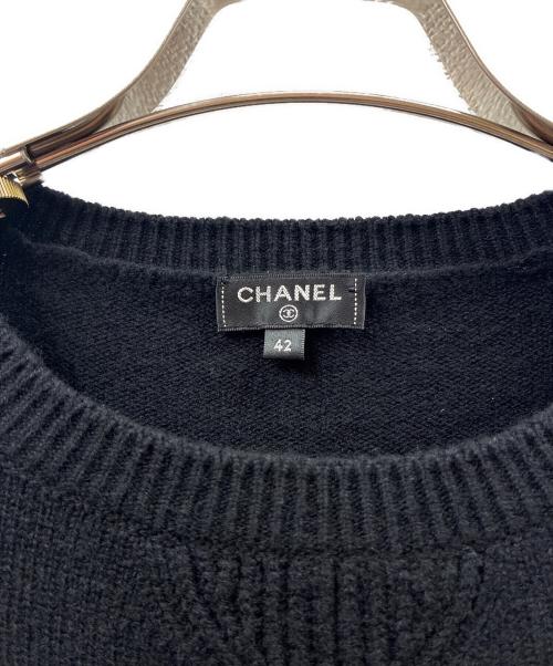 CHANEL（シャネル）CHANEL (シャネル) ココマークエンブレムニット　P64669K60693　2020年製 ブラック サイズ:42の古着・服飾アイテム