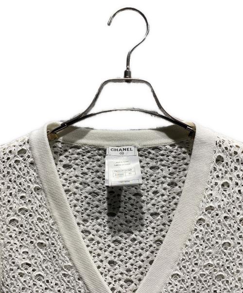 CHANEL（シャネル）CHANEL (シャネル) ココボタンカーディガン/P43331K04388  ホワイト サイズ:42の古着・服飾アイテム