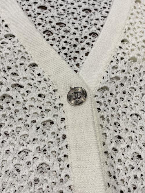 CHANEL（シャネル）CHANEL (シャネル) ココボタンカーディガン/P43331K04388  ホワイト サイズ:42の古着・服飾アイテム