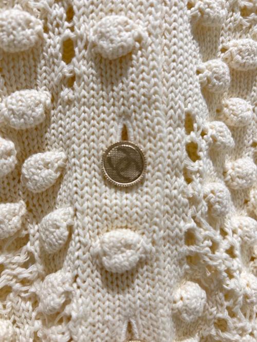 CHANEL（シャネル）CHANEL (シャネル) ココボタンカーディガン P56223K07331 アイボリー サイズ:38の古着・服飾アイテム