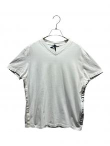 MONCLER（モンクレール）の古着「VネックTシャツ」｜ホワイト