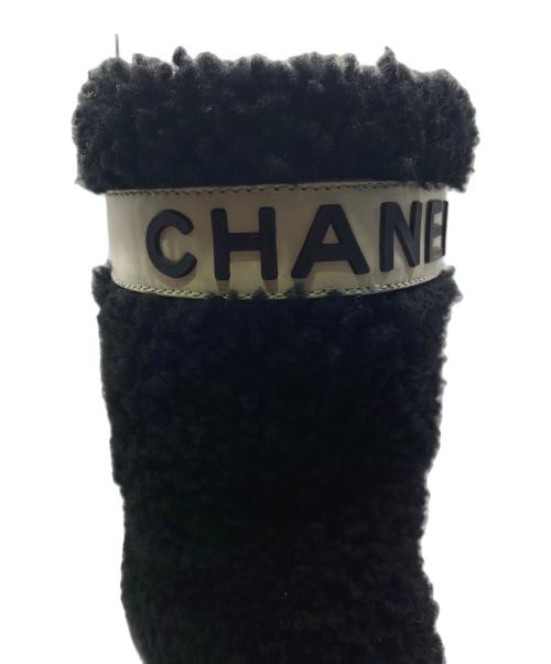 CHANEL（シャネル）CHANEL (シャネル) バイカラー ムートンブーツ  ブラック サイズ:39 1/2の古着・服飾アイテム