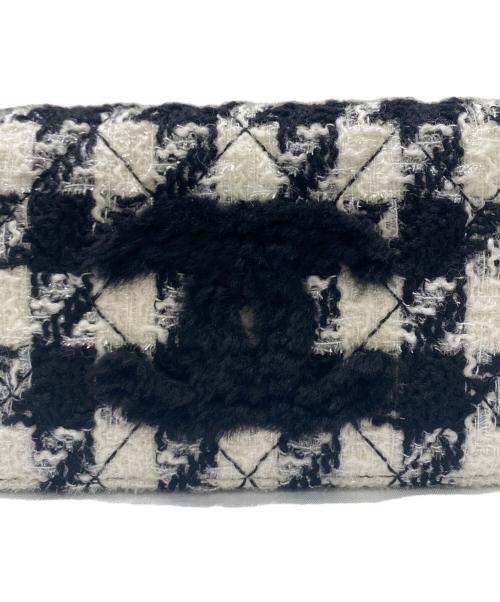 CHANEL（シャネル）CHANEL (シャネル) COCO Mark Chain Shoulder Bag/コマーク ショルダーバッグ ホワイト×ブラックの古着・服飾アイテム