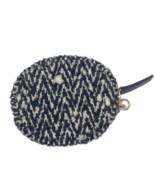 CHANEL（シャネル）CHANEL (シャネル) COCO Mark Chain Shoulder Bag/コマーク ショルダーバッグ ホワイト×ブラックの古着・服飾アイテム