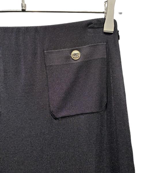 CHANEL（シャネル）CHANEL (シャネル) ココボタンニットスカート/P64748K60697 ブラック×ホワイト サイズ:34の古着・服飾アイテム