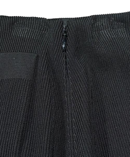 CHANEL（シャネル）CHANEL (シャネル) ココボタンニットスカート/P64748K60697 ブラック×ホワイト サイズ:34の古着・服飾アイテム