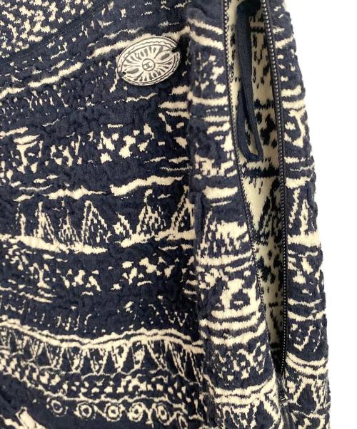 CHANEL（シャネル）CHANEL (シャネル) 総柄ニットスカート ホワイト×ネイビー サイズ:38の古着・服飾アイテム