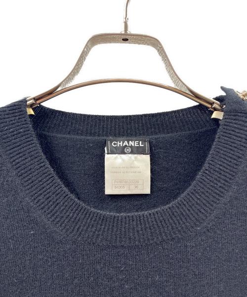 CHANEL（シャネル）CHANEL (シャネル) ターンロックココマークニット/P41974K03229：2011年 ブラック サイズ:36の古着・服飾アイテム