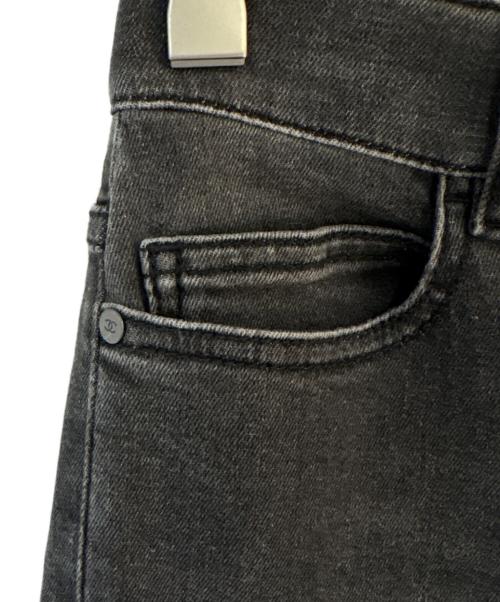 CHANEL（シャネル）CHANEL (シャネル) ココマークデニムパンツ P64935V61048 ブラック サイズ:34の古着・服飾アイテム