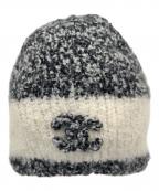 CHANELシャネル）の古着「Coco Mark Cashmere Knit Cap ココマークカシシルニットキャップ」｜ホワイト×グレー