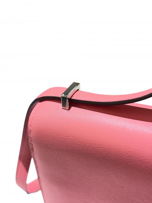 HERMES（エルメス）HERMES (エルメス) コンスタンス ミニ/ヴォースイフト/ローズアザレ/D刻印：2019年製造/シルバー金具 ローズアザレの古着・服飾アイテム