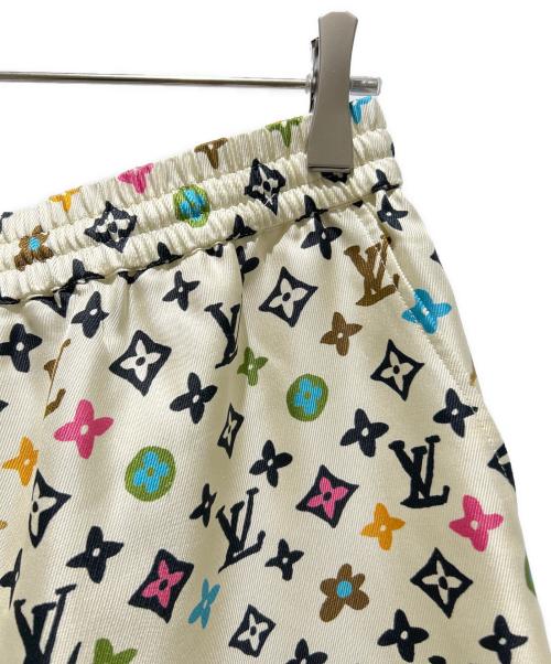 LOUIS VUITTON（ルイ ヴィトン）LOUIS VUITTON (ルイ ヴィトン) Monogram Printed Silk Shorts/RM242MM MEL HRP32W ベージュ×マルチ サイズ:48の古着・服飾アイテム