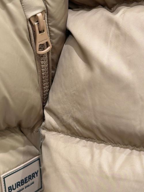 BURBERRY（バーバリー）BURBERRY (バーバリー) Halsbyノバチェックフードダウンジャケット ベージュ サイズ:Ｍの古着・服飾アイテム