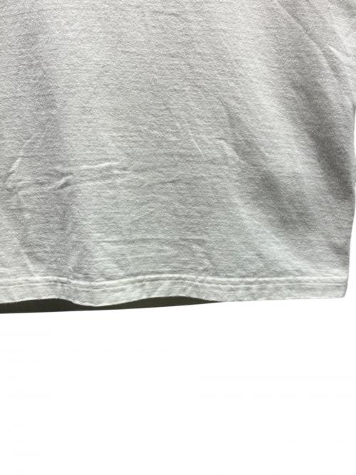 LOUIS VUITTON（ルイ ヴィトン）LOUIS VUITTON (ルイ ヴィトン) エンボスLVロゴ インサイドアウトTシャツ/RM242QDT3HNY55W アイボリー サイズ:XSの古着・服飾アイテム