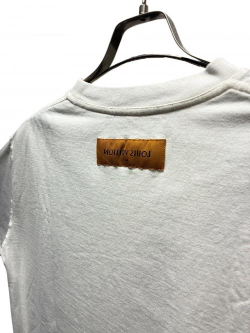 LOUIS VUITTON（ルイ ヴィトン）LOUIS VUITTON (ルイ ヴィトン) エンボスLVロゴ インサイドアウトTシャツ/RM242QDT3HNY55W アイボリー サイズ:XSの古着・服飾アイテム