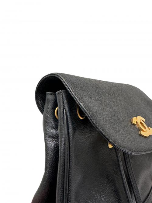 CHANEL（シャネル）CHANEL (シャネル) トリプルココマークリュック ブラック×ゴールドの古着・服飾アイテム