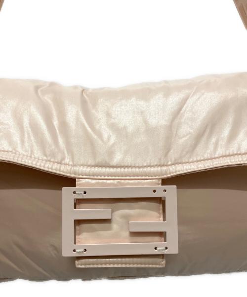 FENDI（フェンディ）FENDI (フェンディ) ロゴショートダウンジャケット　FAN106 AK8N ピンク サイズ:Mの古着・服飾アイテム