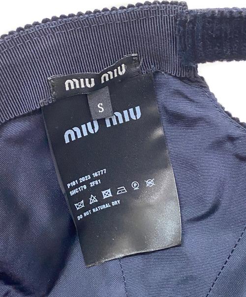 MIU MIU（ミュウミュウ）MIU MIU (ミュウミュウ) コーデュロイロゴキャップ ネイビー サイズ:Sの古着・服飾アイテム