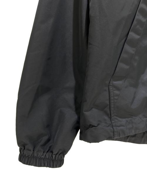 LOUIS VUITTON（ルイ ヴィトン）LOUIS VUITTON (ルイ ヴィトン) モノグラム リバーシブルウィンドブレーカー RM241Q MO6 HLB46W ブラック サイズ:48の古着・服飾アイテム