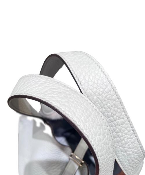 HERMES（エルメス）HERMES (エルメス) ピコタンロックMM/シルバー金具/トリヨンクレマンス/ブルーペール/Y刻印/2020年 ブルーペール サイズ:MMの古着・服飾アイテム