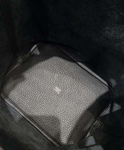 HERMES（エルメス）HERMES (エルメス) ピコタンロックMM/シルバー金具/トリヨンクレマンス/ブラック/T刻印 ブラック サイズ:MMの古着・服飾アイテム