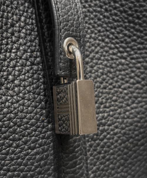 HERMES（エルメス）HERMES (エルメス) ピコタンロックMM/シルバー金具/トリヨンクレマンス/ブラック/T刻印 ブラック サイズ:MMの古着・服飾アイテム