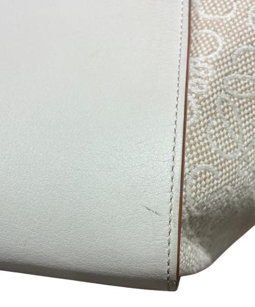 LOEWE（ロエベ）LOEWE (ロエベ) ショルダーバッグ アイボリー サイズ:スモールの古着・服飾アイテム