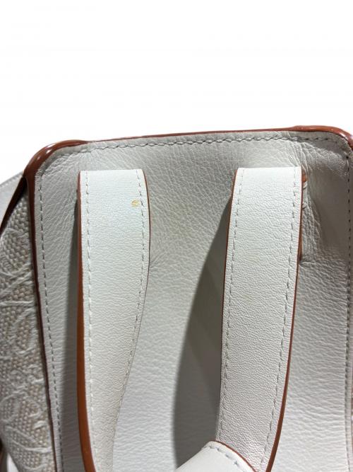 LOEWE（ロエベ）LOEWE (ロエベ) ショルダーバッグ アイボリー サイズ:スモールの古着・服飾アイテム