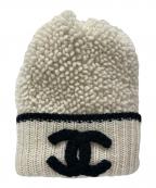 CHANELシャネル）の古着「24K AWココマーク ロゴ ニットキャップ」｜ホワイト×ブラック
