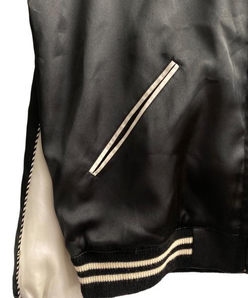 JohnUNDERCOVER（ジョンアンダーカバー）JohnUNDERCOVER (ジョンアンダーカバー) 16AW タイガー刺繍スーベニアジャケット ブラック×アイボリー サイズ:1の古着・服飾アイテム