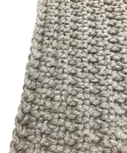 MONCLER（モンクレール）MONCLER (モンクレール) ワッペン付きニットマフラー グレーの古着・服飾アイテム