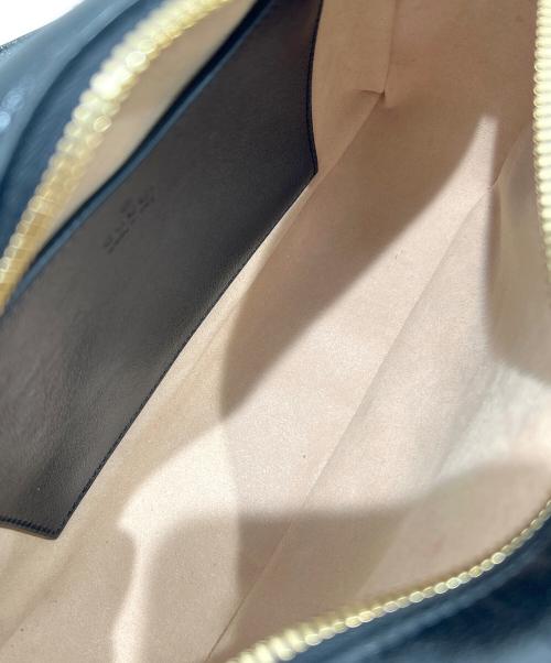 GUCCI（グッチ）GUCCI (グッチ) GGマーモント ショルダーバッグ ブラック×ベージュ サイズ:-の古着・服飾アイテム