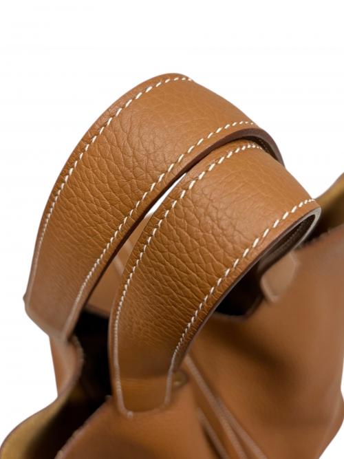 HERMES（エルメス）HERMES (エルメス) Picotin Lock MM ピコタンロック MM/トリヨンクレマンス/ゴールド/Ｗ刻印：2024年製造/シルバー金具 ゴールド サイズ:MMの古着・服飾アイテム