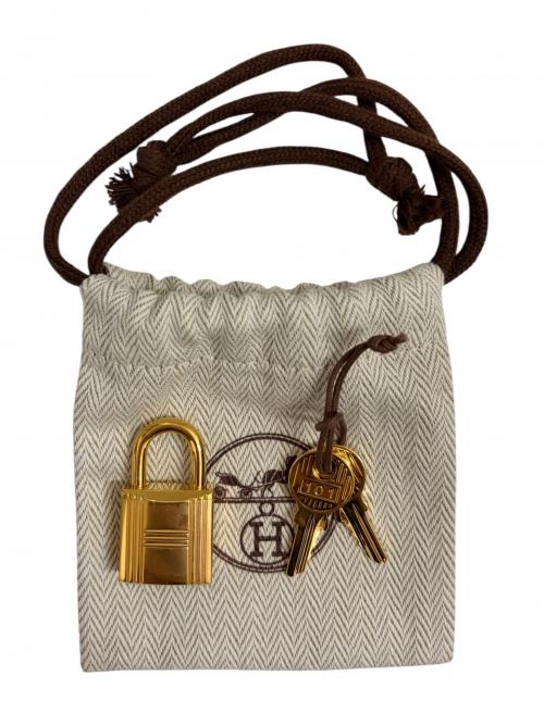 HERMES（エルメス）HERMES (エルメス) Picotin Lock MM ピコタンロック MM/トリヨンクレマンス/Z刻印：2021年製/ゴールド金具 ゴールド サイズ:MMの古着・服飾アイテム