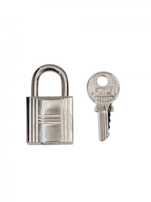HERMES（エルメス）HERMES (エルメス) Picotin Lock MM ピコタンロック MM/トリヨンクレマンス/ブラック/Y刻印：2020年製造/シルバー金具 ブラック サイズ:MMの古着・服飾アイテム