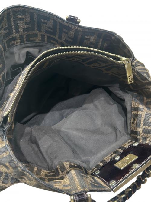 FENDI（フェンディ）FENDI (フェンディ) チェーントートバッグ ブラウン サイズ:-の古着・服飾アイテム