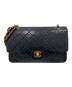 CHANEL（シャネル）の古着「マトラッセ25/ブラック/チェーンショルダーバッグ」｜ブラック×ゴールド金具