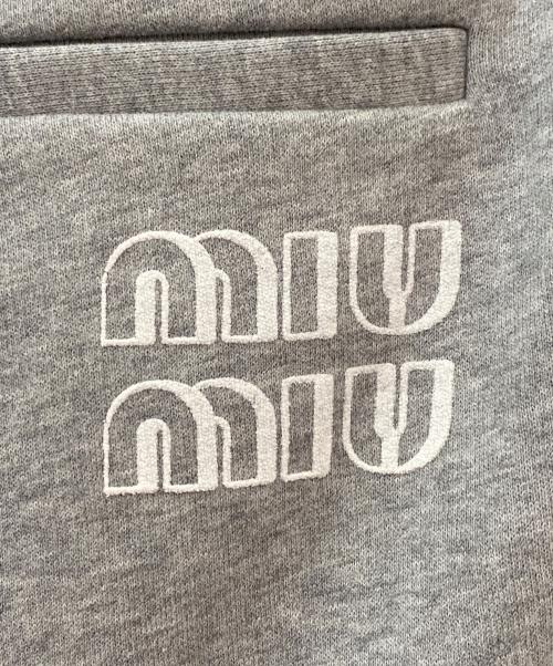 MIU MIU（ミュウミュウ）MIU MIU (ミュウミュウ) スウェットスタッズハーフパンツ グレー サイズ:38の古着・服飾アイテム