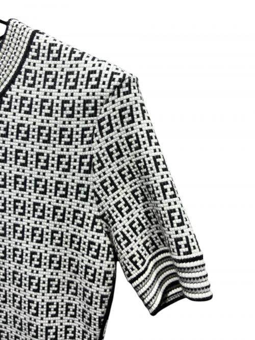 FENDI（フェンディ）FENDI (フェンディ) 半袖ニット/FZX649 ブラック×ホワイト サイズ:40の古着・服飾アイテム