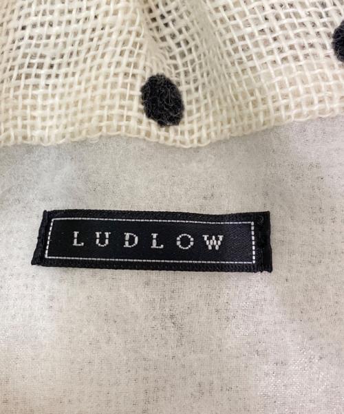LUDLOW（ラドロー）LUDLOW (ラドロー) Gyoza ポルカドット ハンドバッグ ホワイトの古着・服飾アイテム