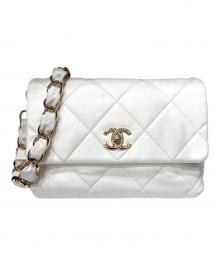 CHANEL（シャネル）の古着「ショルダーバッグ/シャネル19/ラムスキン」｜ホワイト