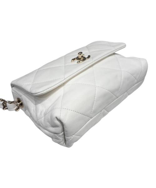 CHANEL（シャネル）CHANEL (シャネル) シャネル19 ホワイトの古着・服飾アイテム