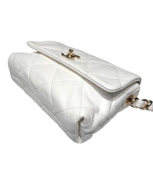 CHANEL（シャネル）CHANEL (シャネル) シャネル19 ホワイトの古着・服飾アイテム