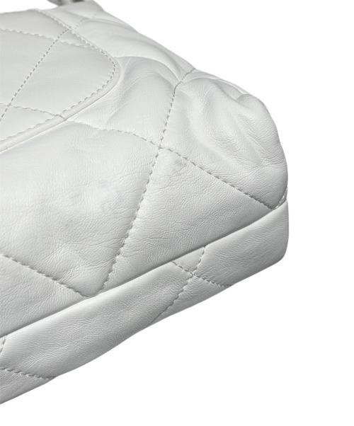 CHANEL（シャネル）CHANEL (シャネル) シャネル19 ホワイトの古着・服飾アイテム