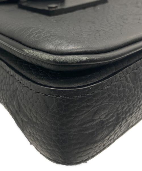 LOUIS VUITTON（ルイ ヴィトン）LOUIS VUITTON (ルイ ヴィトン) M81524 ヴェルティカルウエアラブルウォレット/RFID対応品 ブラックの古着・服飾アイテム