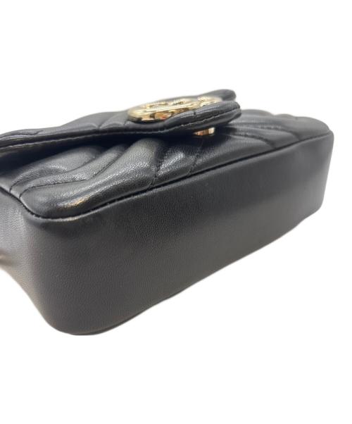 GUCCI（グッチ）GUCCI (グッチ) GGマーモント　チェーンショルダーバッグ ブラックの古着・服飾アイテム