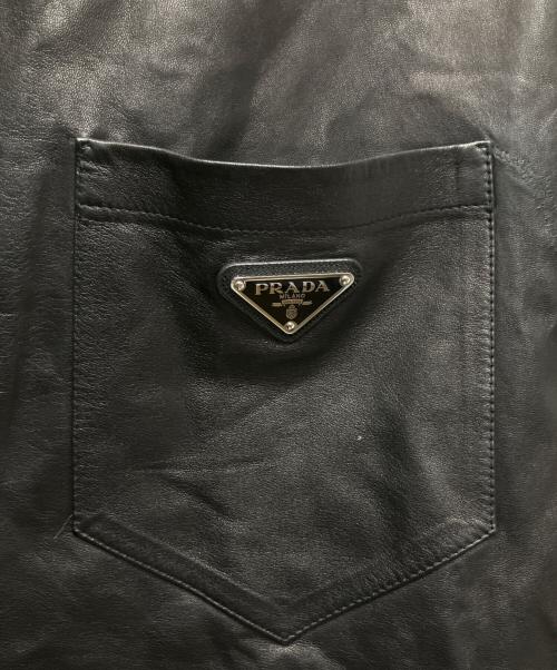 PRADA（プラダ）PRADA (プラダ) レザージップアップジャケット　UPW412 1WDV ブラック サイズ:46の古着・服飾アイテム