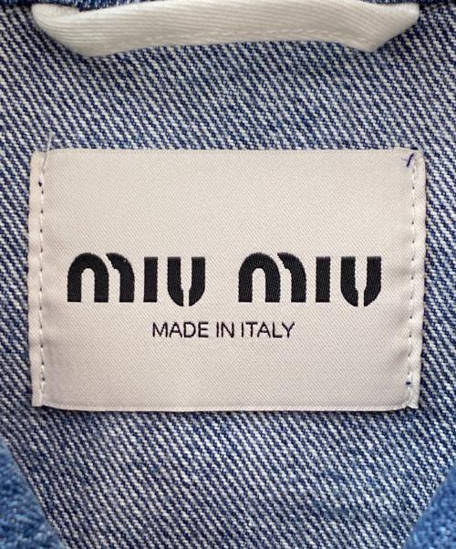 MIU MIU（ミュウミュウ）MIU MIU (ミュウミュウ) ロゴデニムジャケット インディゴ サイズ:44の古着・服飾アイテム
