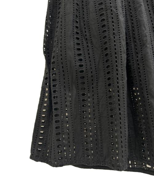 ne quittez pas（ヌキテパ）ne quittez pas (ヌキテパ) STRIPE CUTWORK EMBROIDERY 010551GY5 ブラック サイズ:Sの古着・服飾アイテム